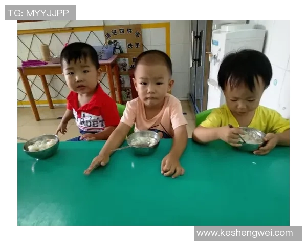 足球明星庆祝胜利时的醉人瞬间与精彩瞬间的完美结合 足球明星庆祝胜利时的醉人瞬间与精彩瞬间的完美结合