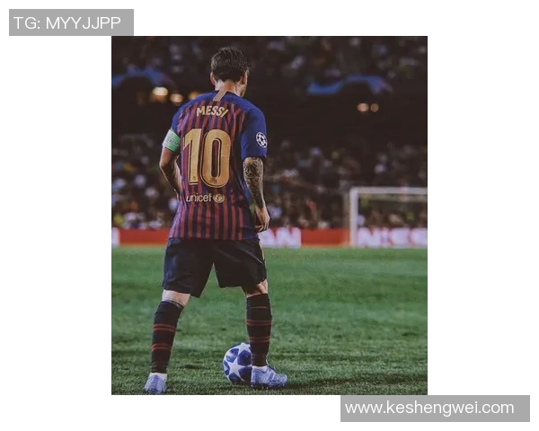 足球明星亲密互动女生头像分享展现运动魅力与青春活力 足球明星亲密互动女生头像分享展现运动魅力与青春活力